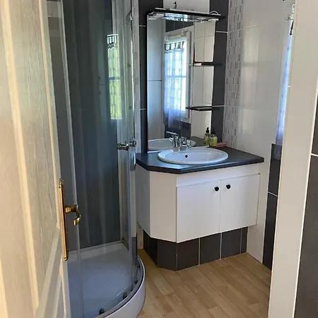 Holiday home Mobil Avec Piscine Sur La Cote De Granit Rose *